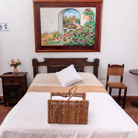 La Serrana Hostal Spa Socorro Exterior photo