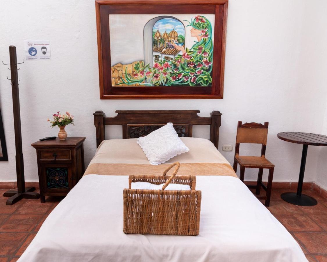 La Serrana Hostal Spa Socorro Exterior photo