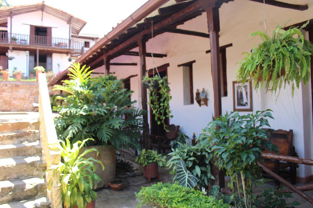La Serrana Hostal Spa Socorro Exterior photo