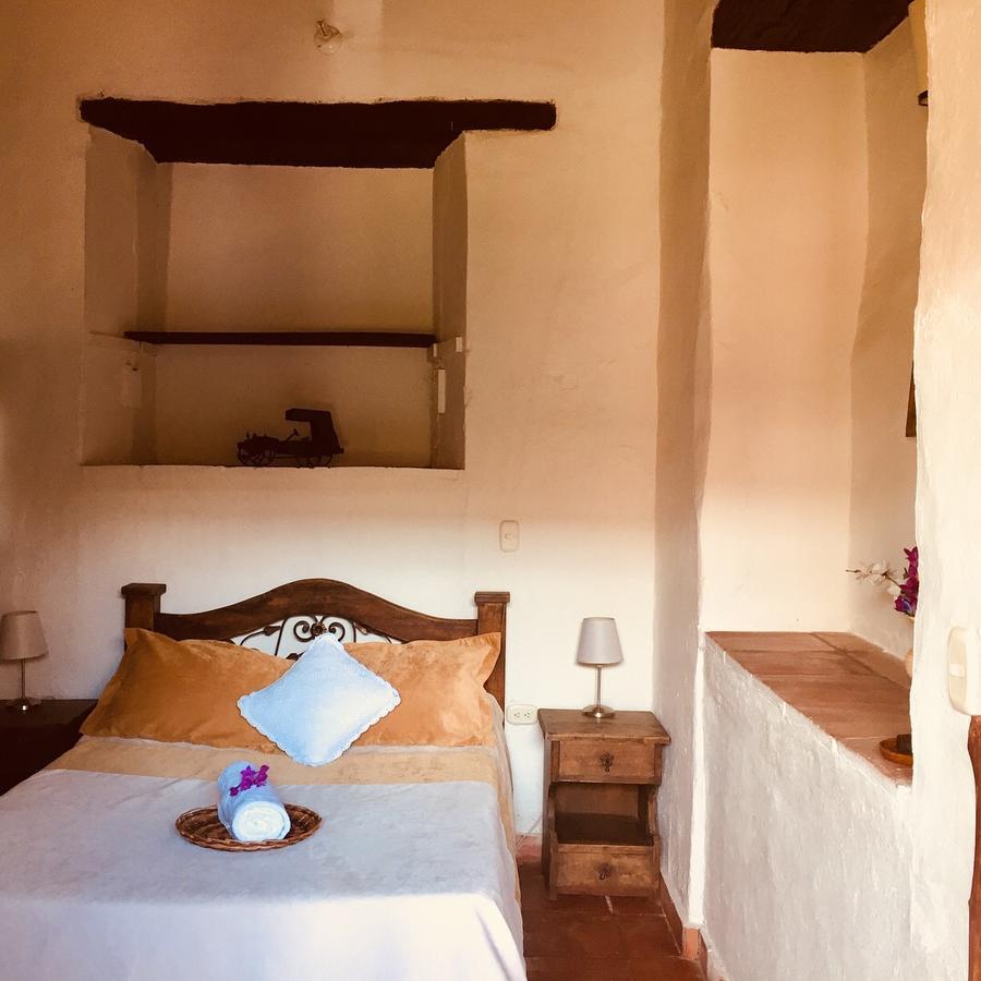 La Serrana Hostal Spa Socorro Exterior photo