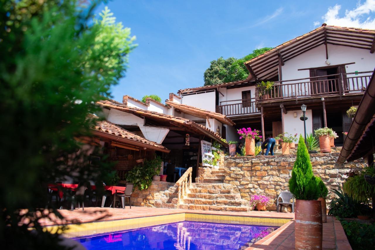 La Serrana Hostal Spa Socorro Exterior photo